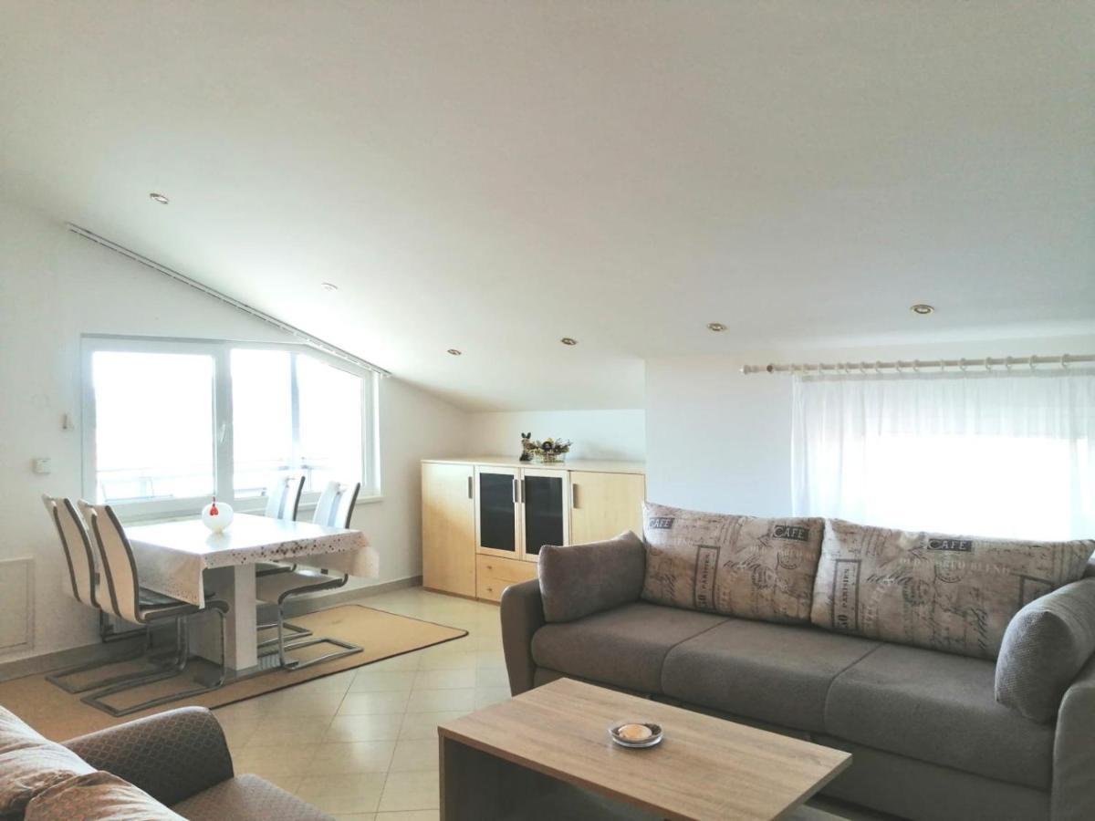 Lovely Sea View House In Malinska Island Krk Luaran gambar