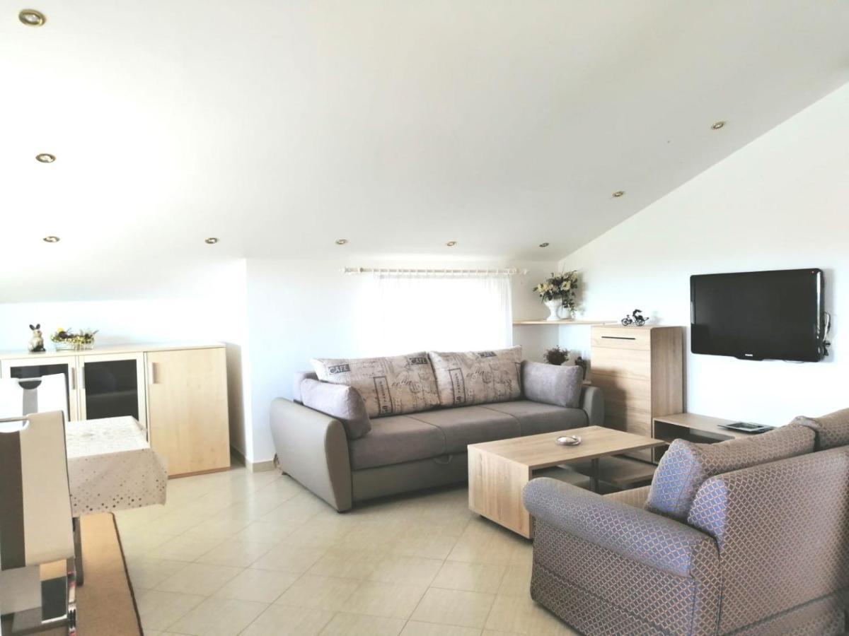 Lovely Sea View House In Malinska Island Krk Luaran gambar