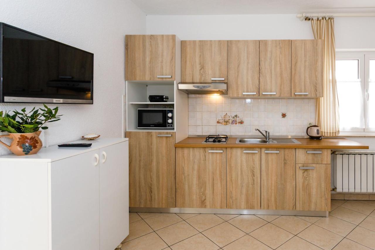 Lovely Sea View House In Malinska Island Krk Luaran gambar