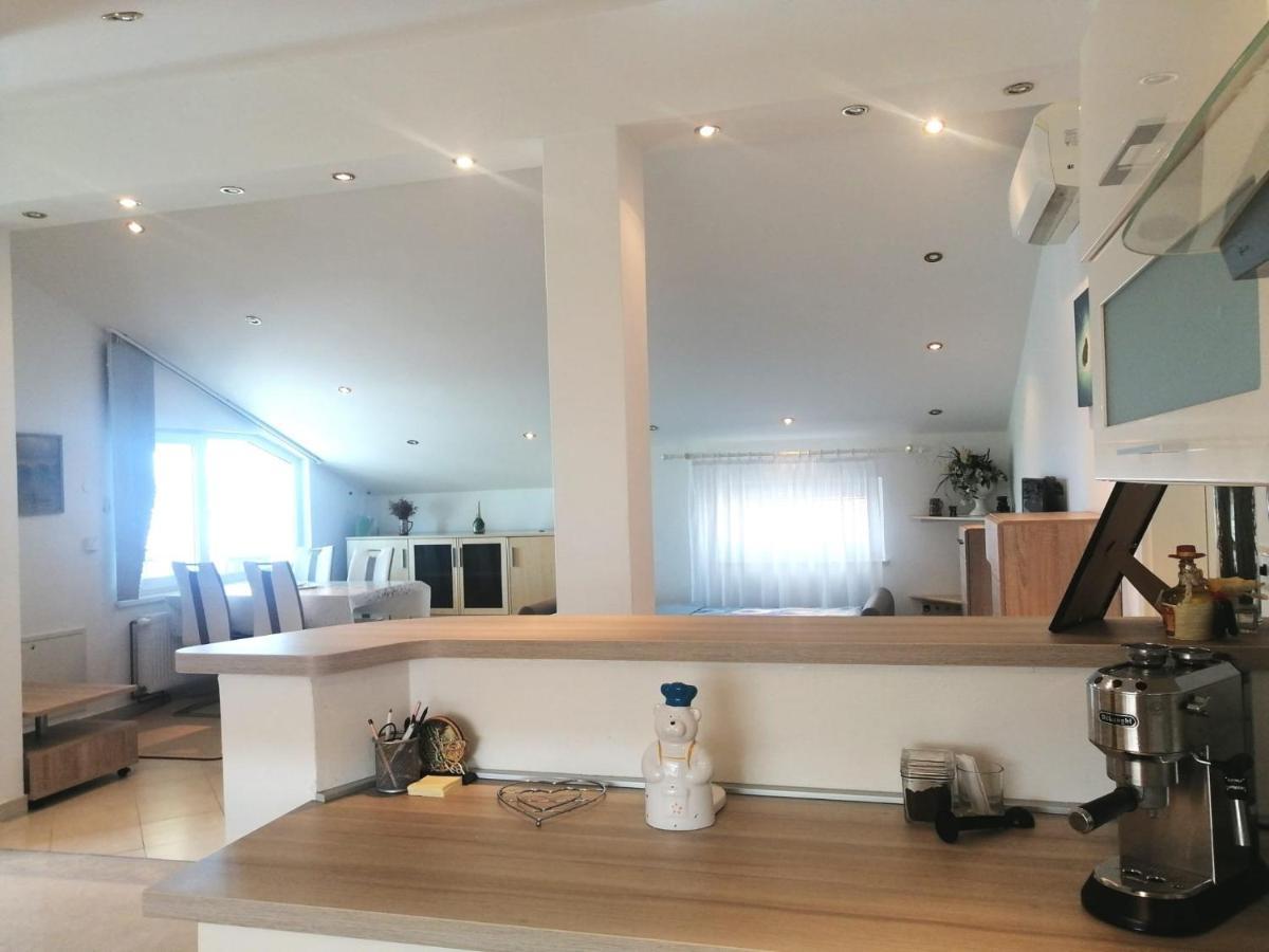Lovely Sea View House In Malinska Island Krk Luaran gambar