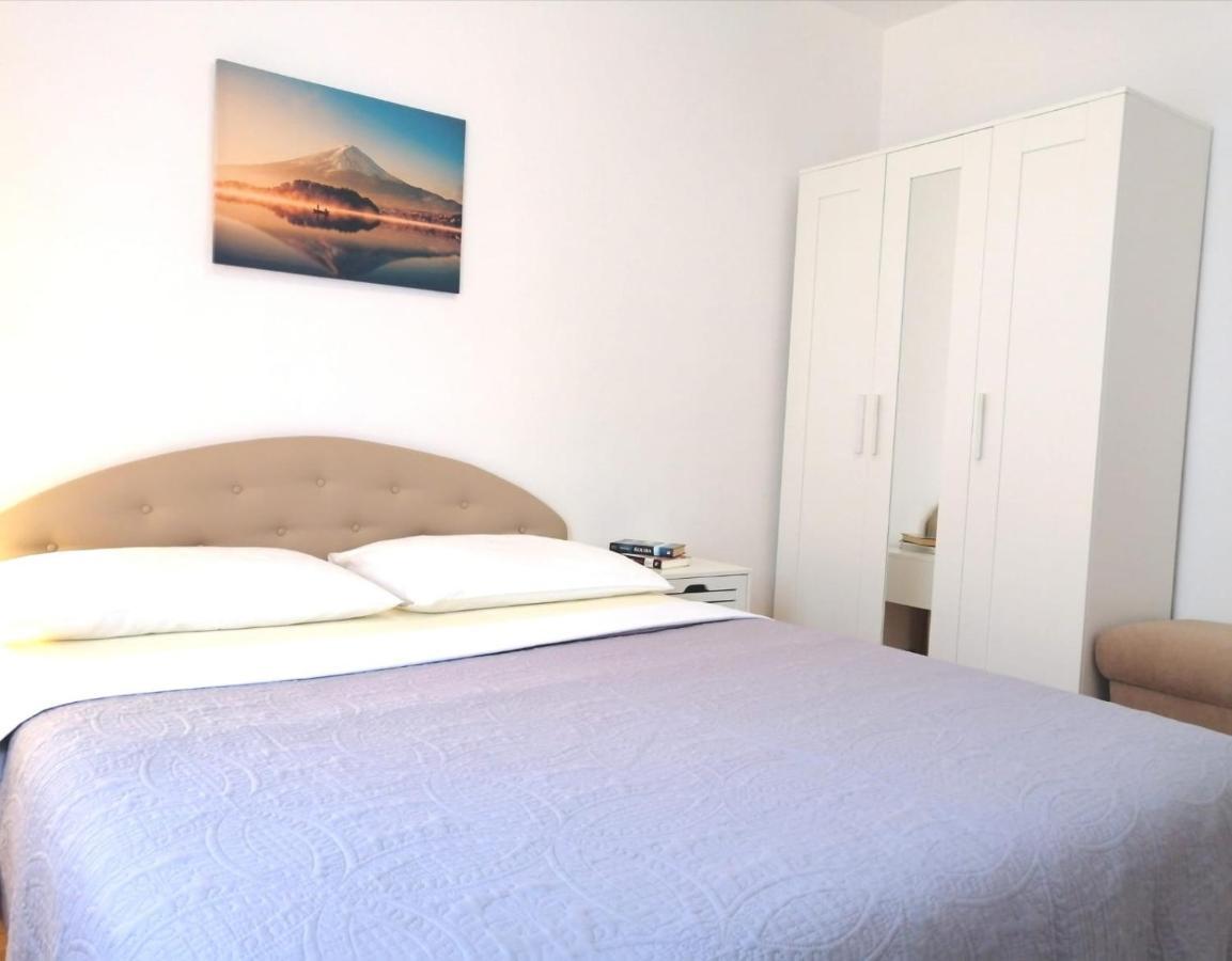 Lovely Sea View House In Malinska Island Krk Luaran gambar