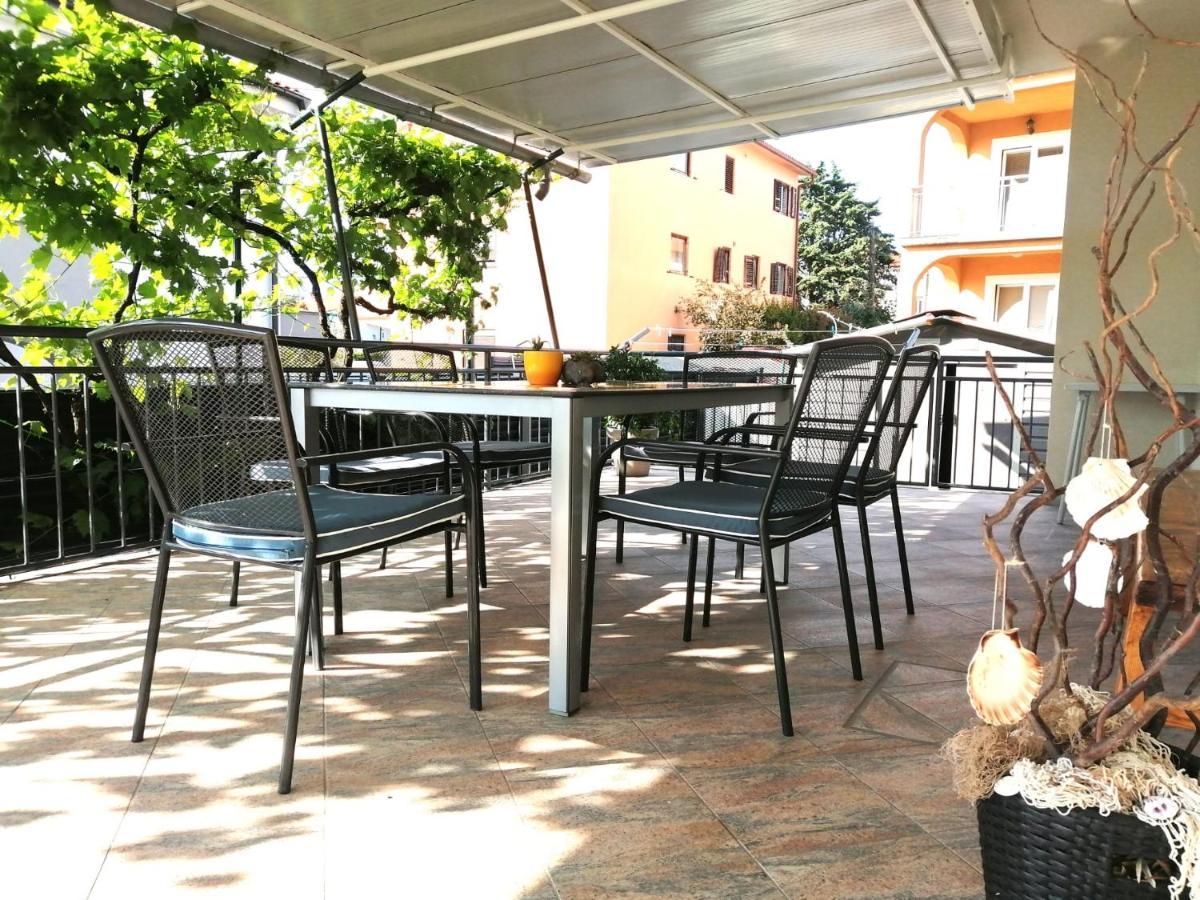 Lovely Sea View House In Malinska Island Krk Luaran gambar