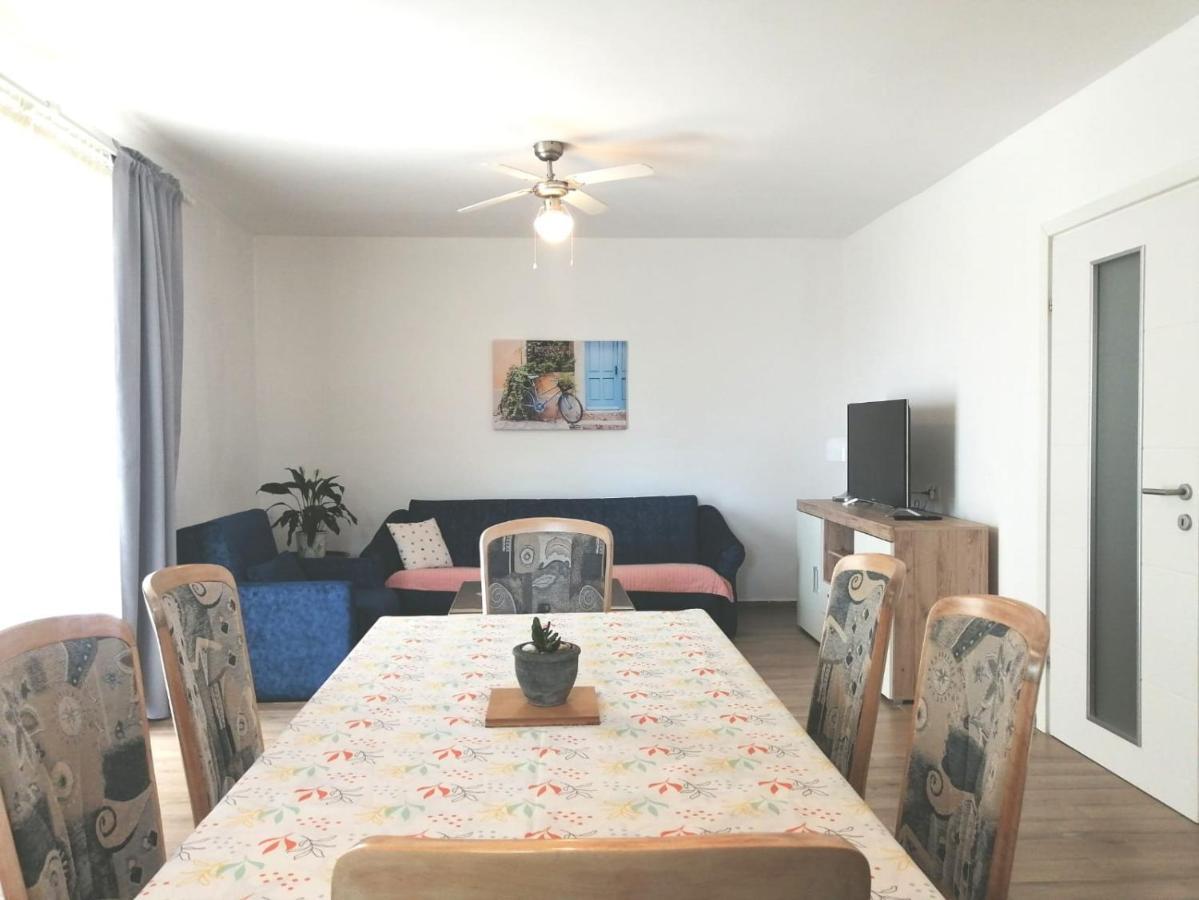 Lovely Sea View House In Malinska Island Krk Luaran gambar